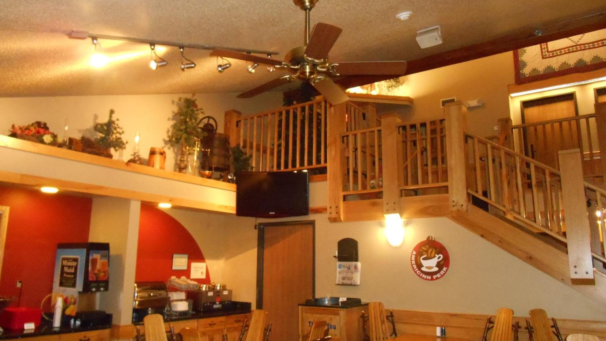Hotel Americinn By Wyndham Oswego