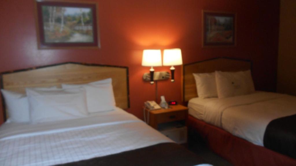 Americinn By Wyndham Hotel